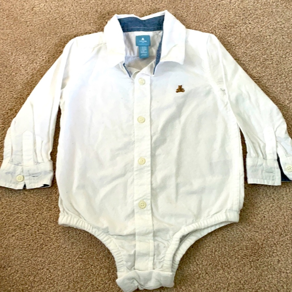 White dress shirt